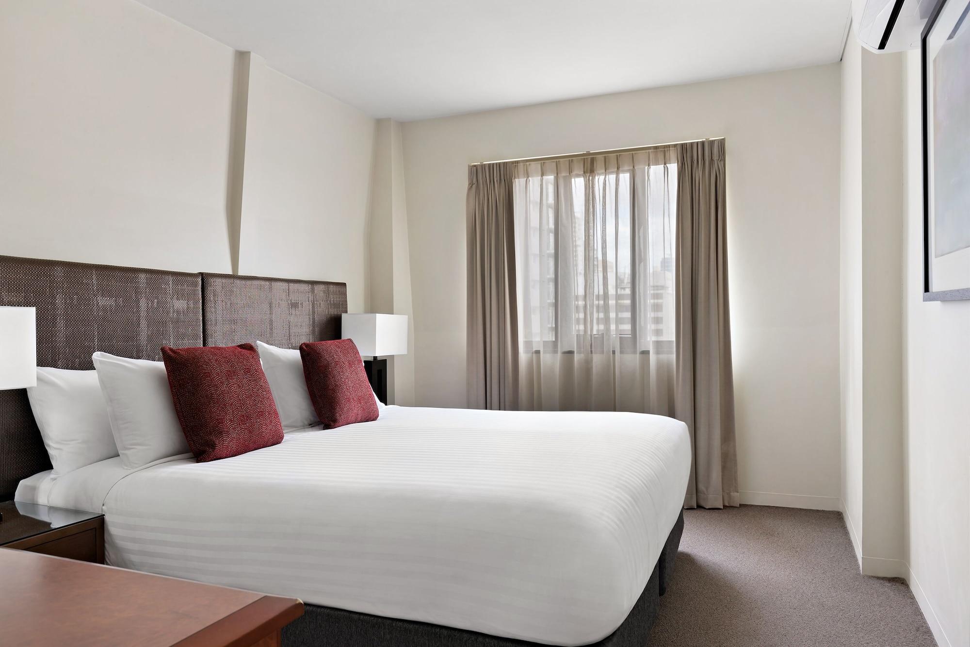Mantra On Hay Perth Aparthotel Exterior photo