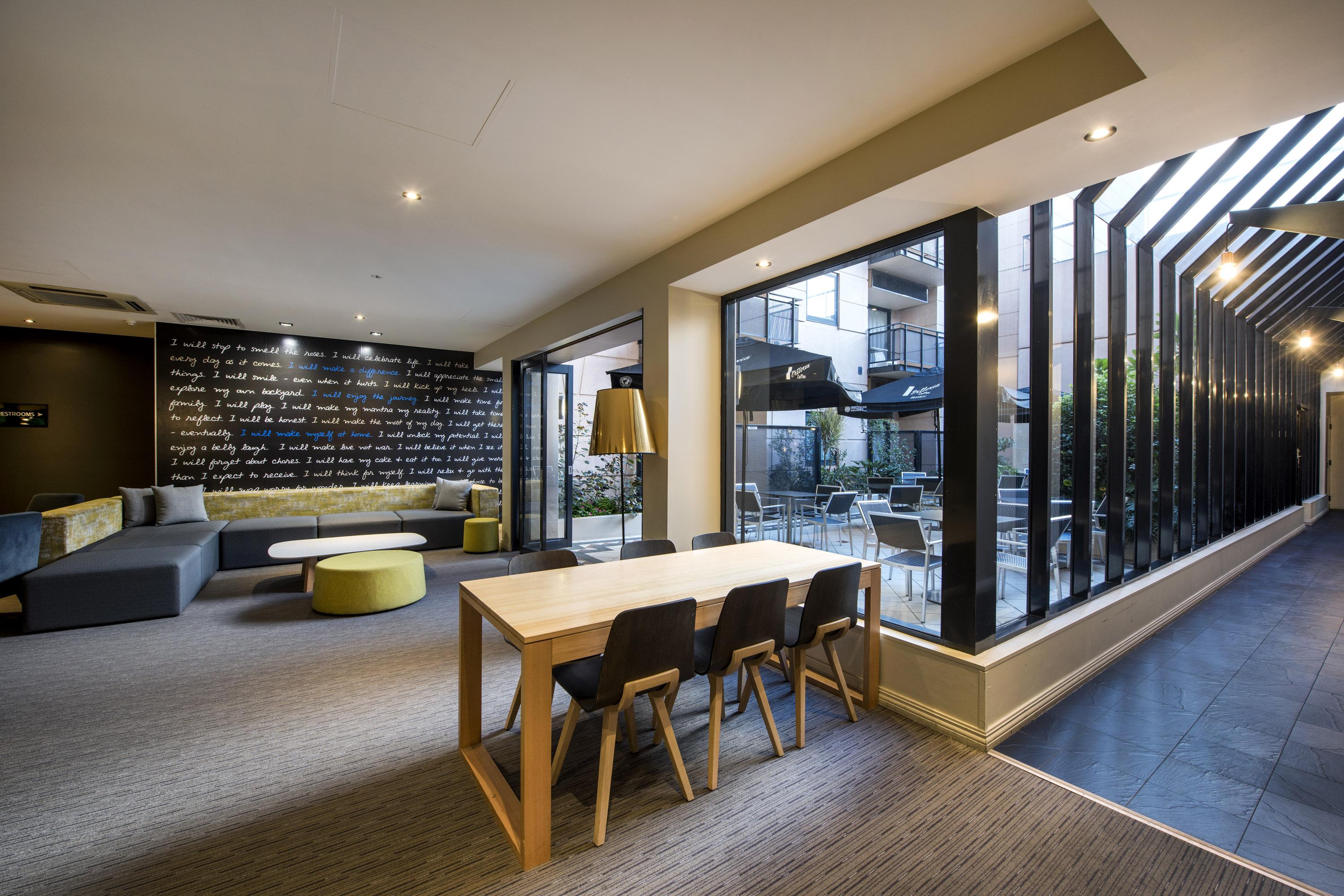 Mantra On Hay Perth Aparthotel Exterior photo