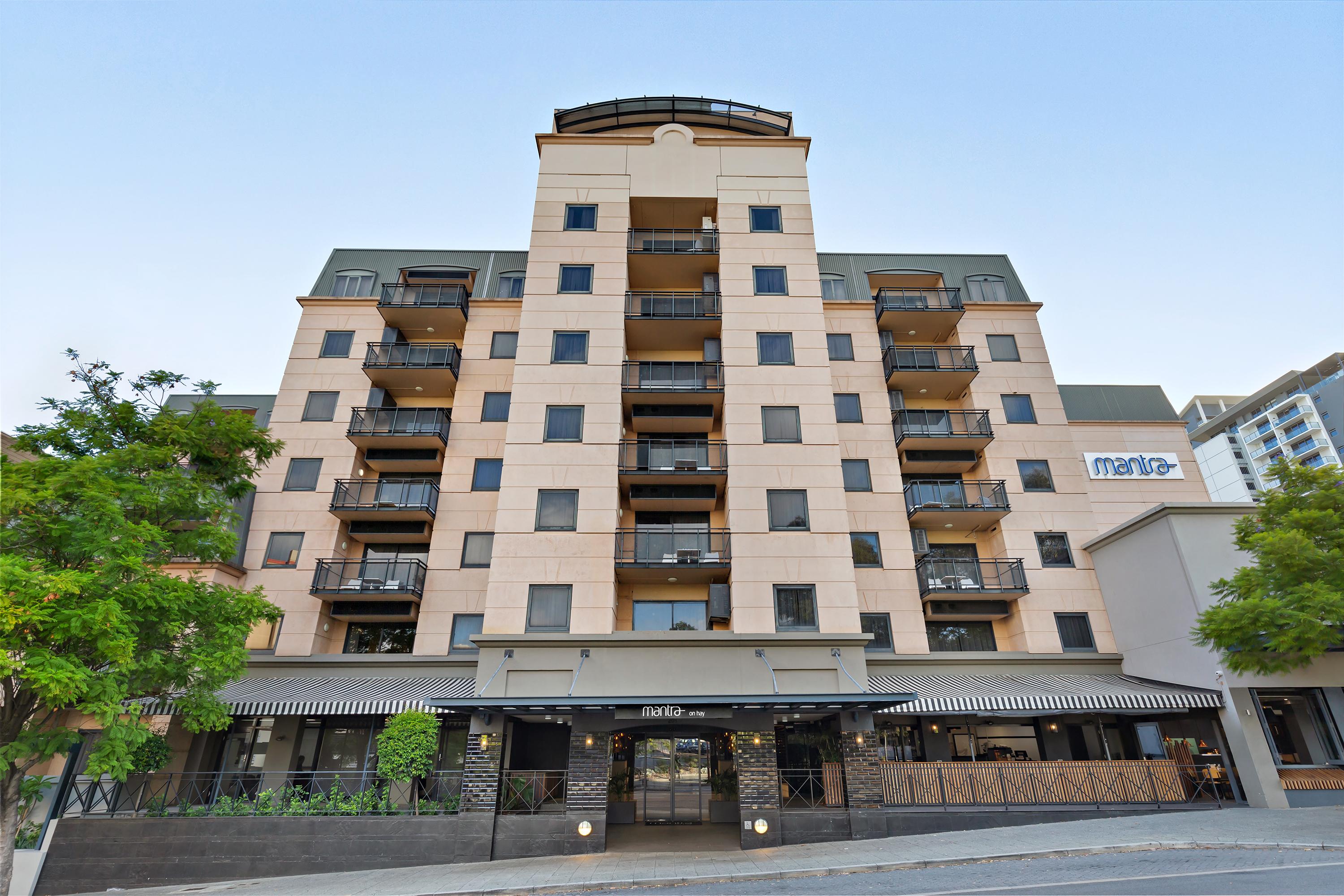 Mantra On Hay Perth Aparthotel Exterior photo