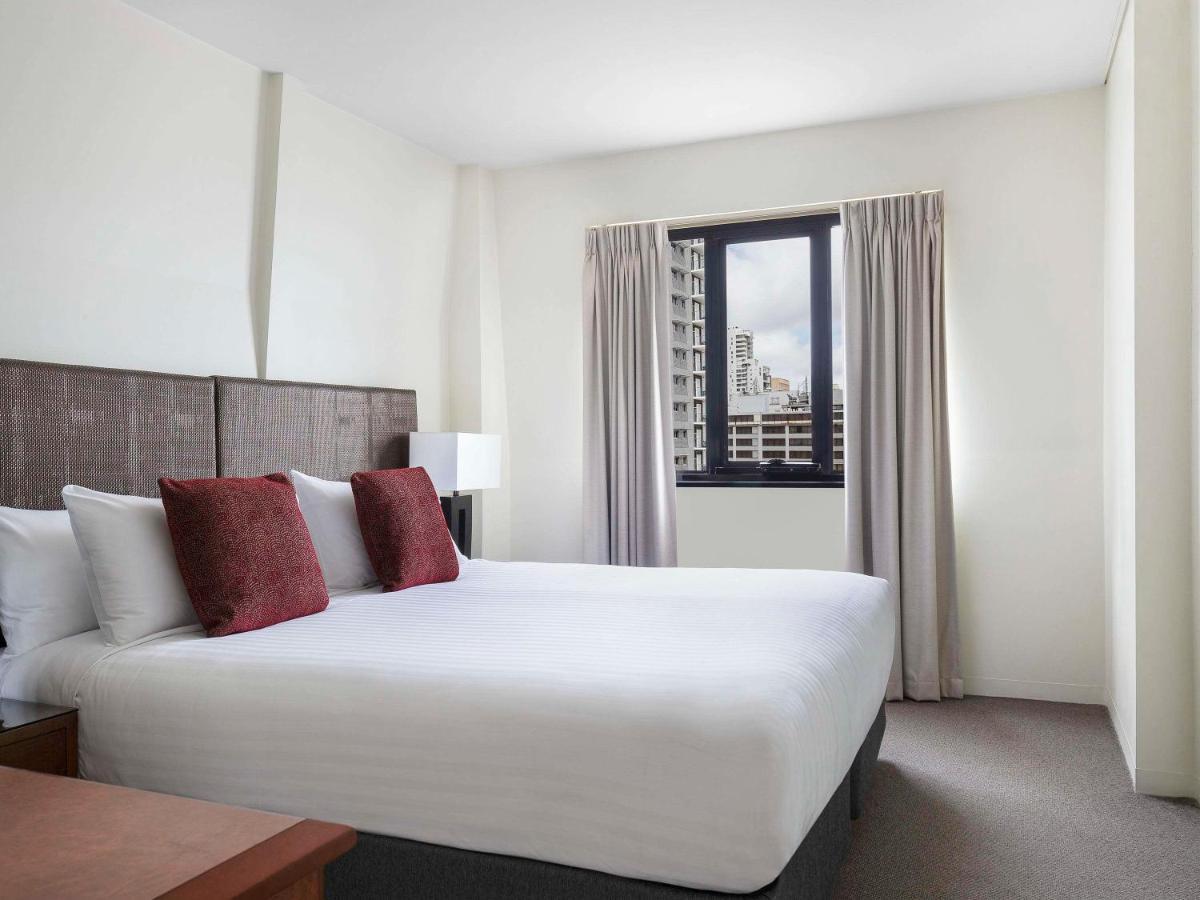 Mantra On Hay Perth Aparthotel Exterior photo